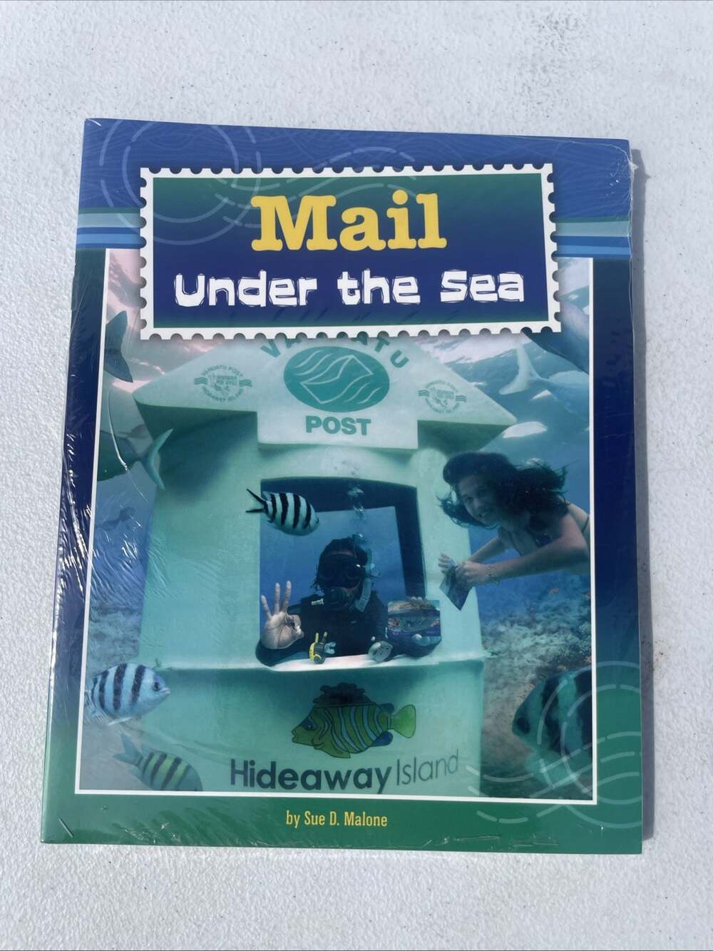 Fountas & Pinell Literacy Sealed 6 Pack Book Set MAIL UNDER THE SEA